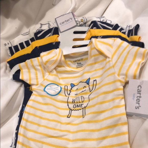 5 piece onesie set - Picture 1 of 1